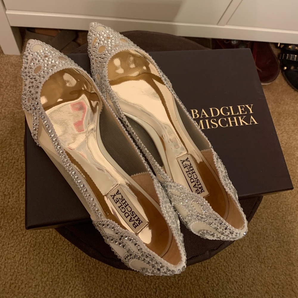 Badgley Mischka flats - size 9